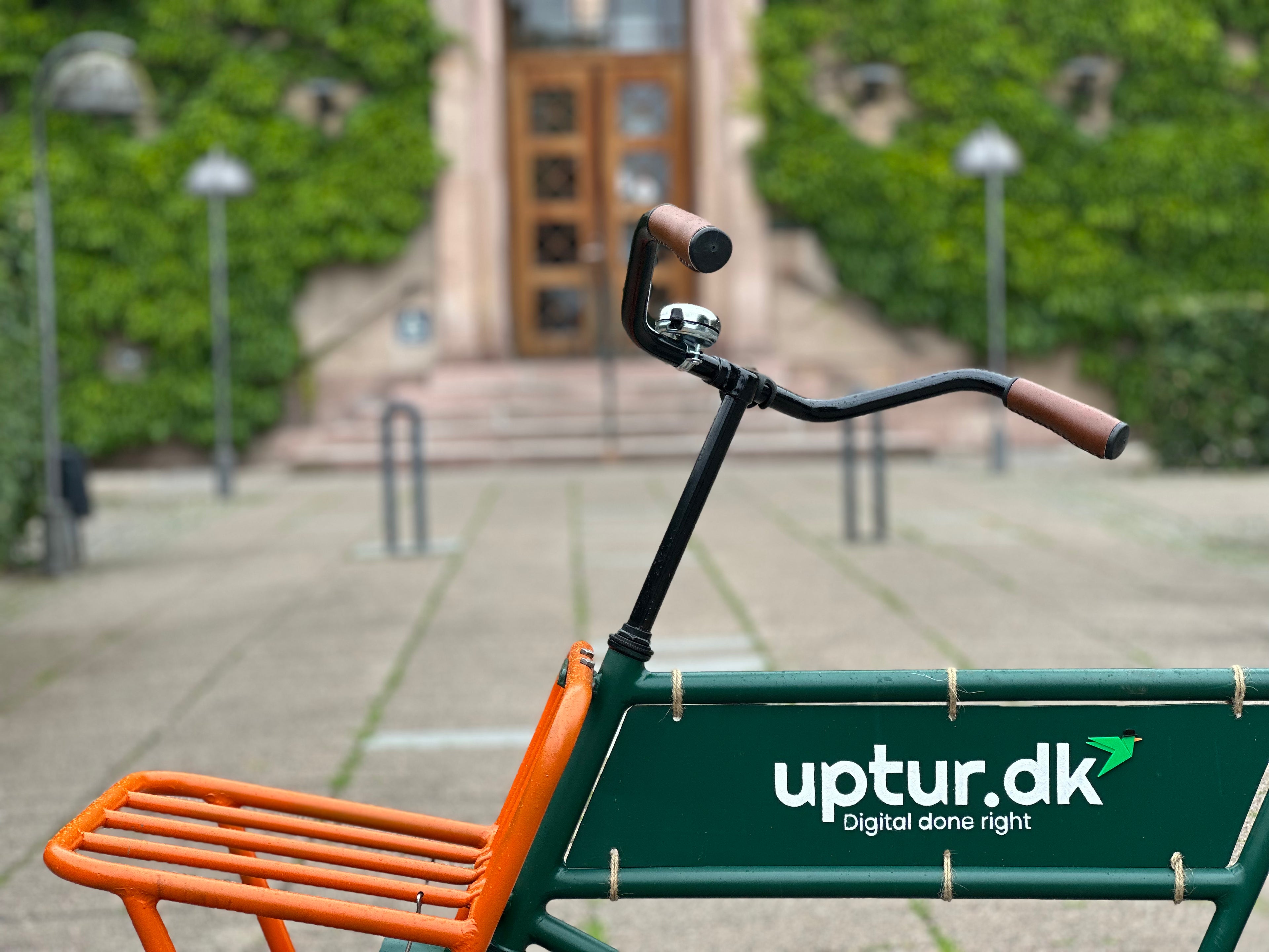 The uptur.dk bike with logo